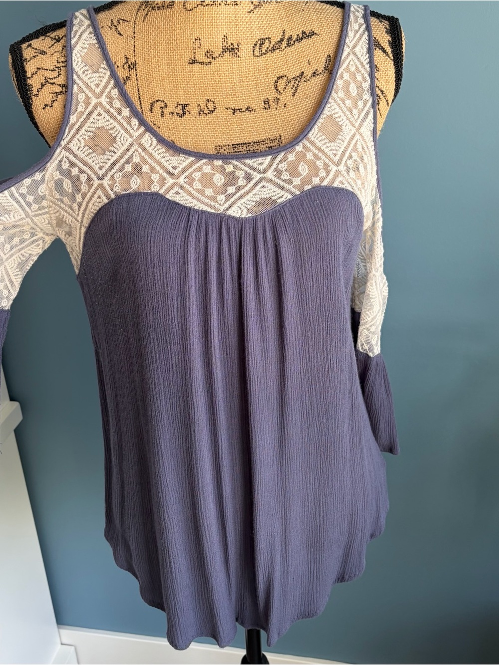 Umgee Dusty Purple Lace Yoke Cold-Shoulder Tunic